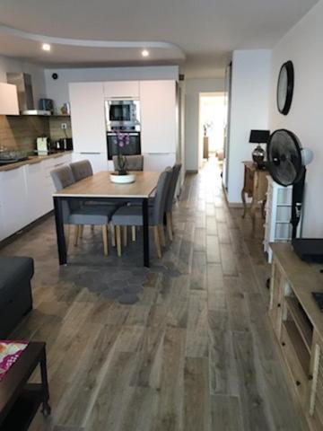 Appartement Face A La Mer - 6 A 8 Personnes - Canet En Roussillon Εξωτερικό φωτογραφία